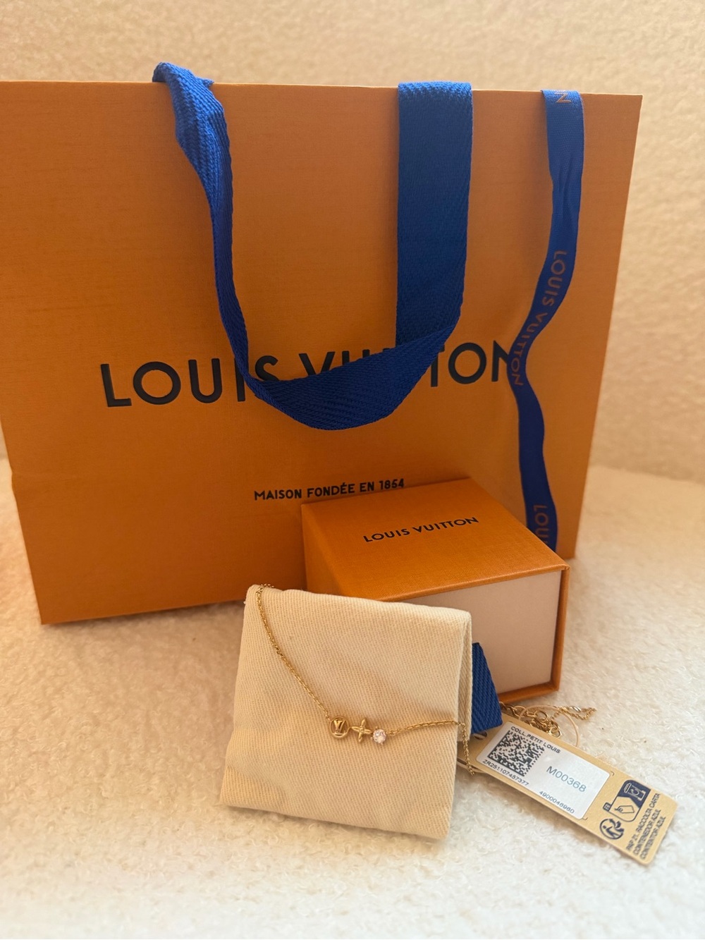Petit Louis Vuitton Necklace - Picture 3 of 4